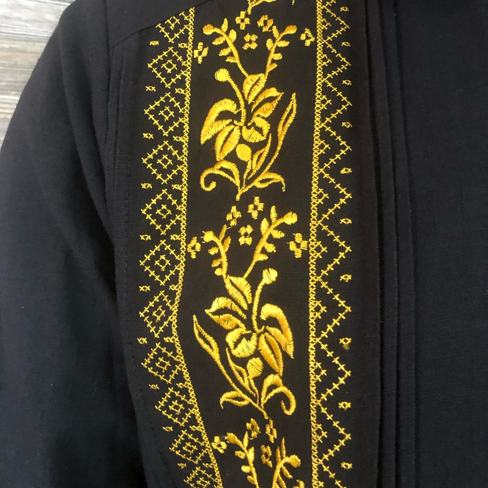 Mens Guayabera Shirt Black Linen Long Sleeve Golden Embroidery Handcrafted Linen - Picture 6 of 9